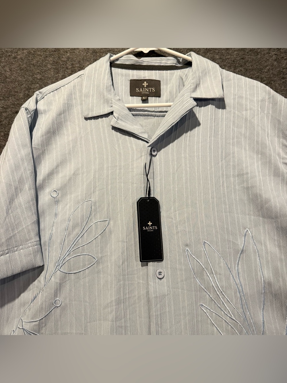 Saints Studio Shirt Mens L blue button up floral textured polyester beach light